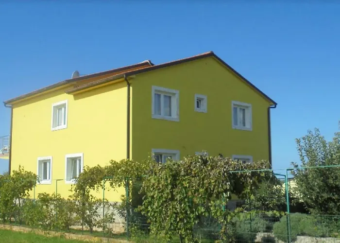 Apartment 88